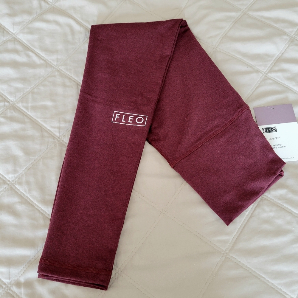 NWT Fleo Red Wine 25" El Toro